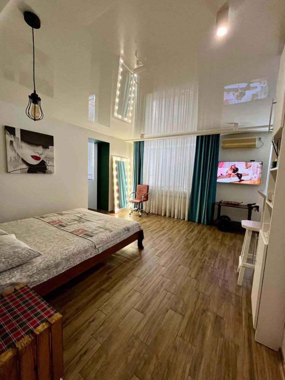 Studio Apartment Center Krementjuk Eksteriør billede